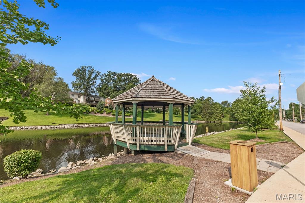 Brentwood Forest Condo Ph Six - Residential