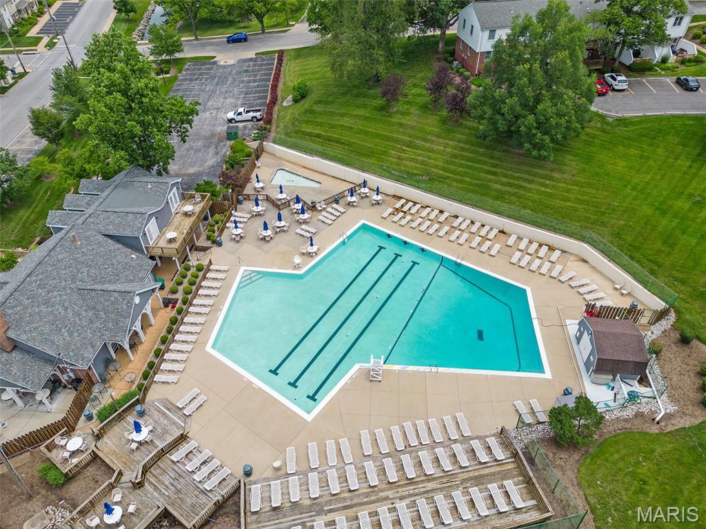 Brentwood Forest Condo Ph Six - Residential