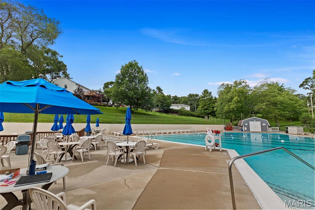 Brentwood Forest Condo Ph Six - Residential
