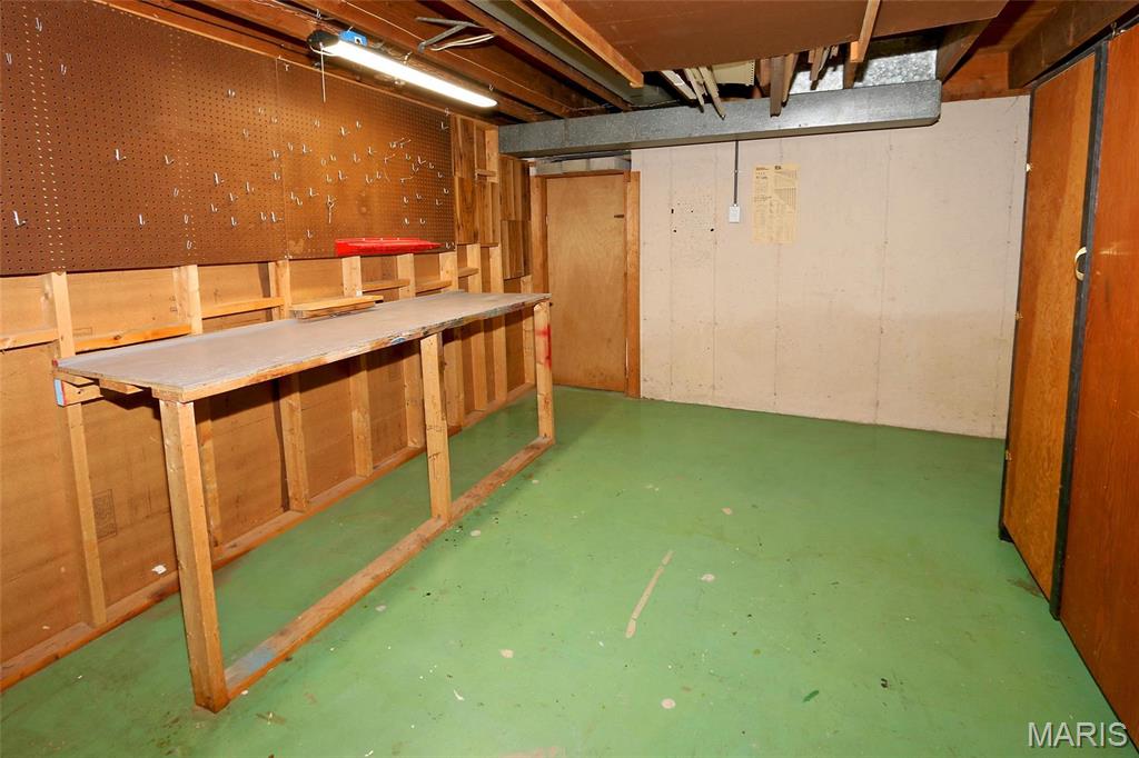 Kenstan Manor - Residential Lease