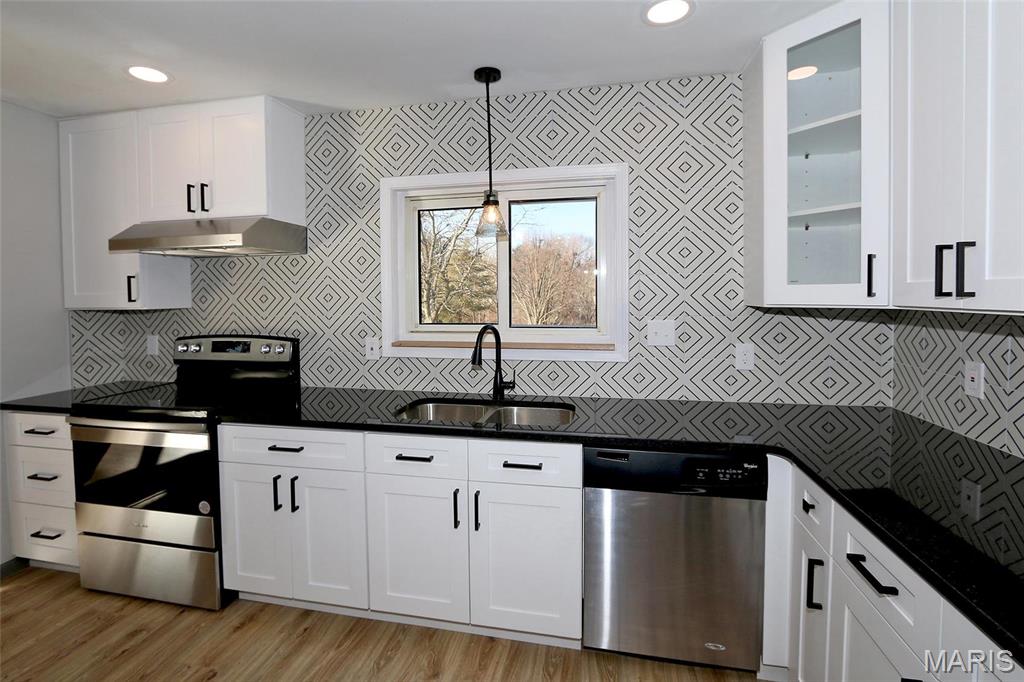 Kenstan Manor - Residential Lease