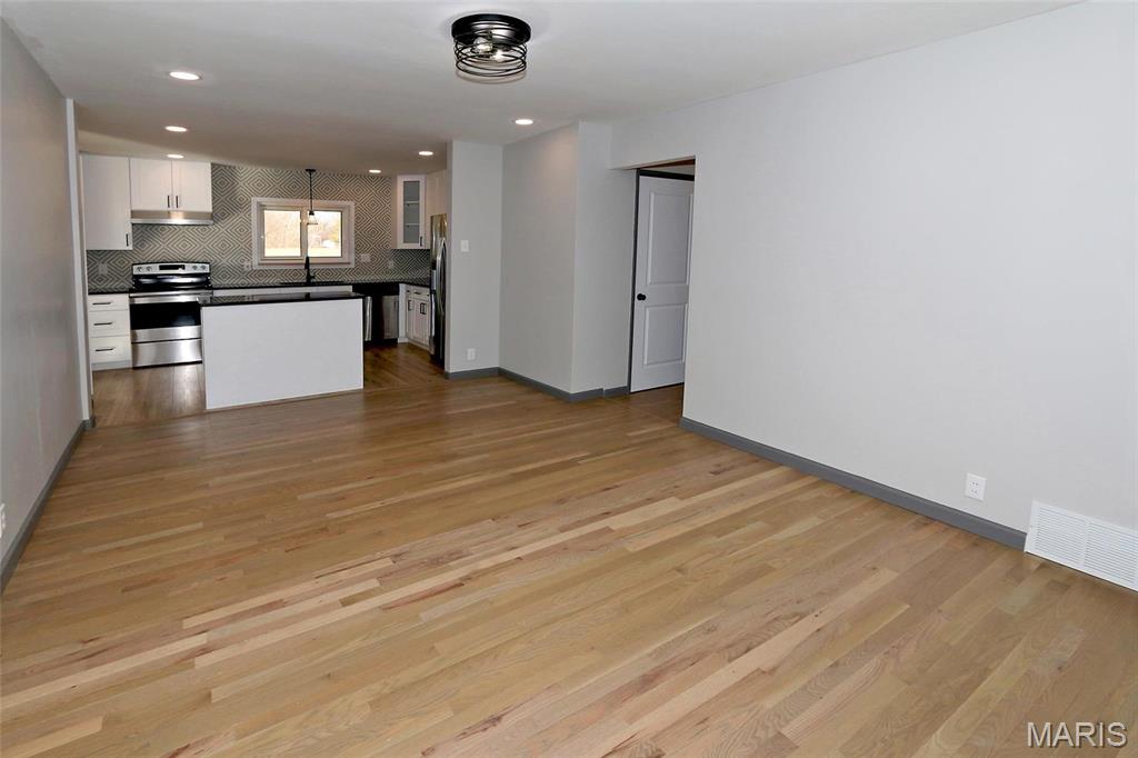 Kenstan Manor - Residential Lease