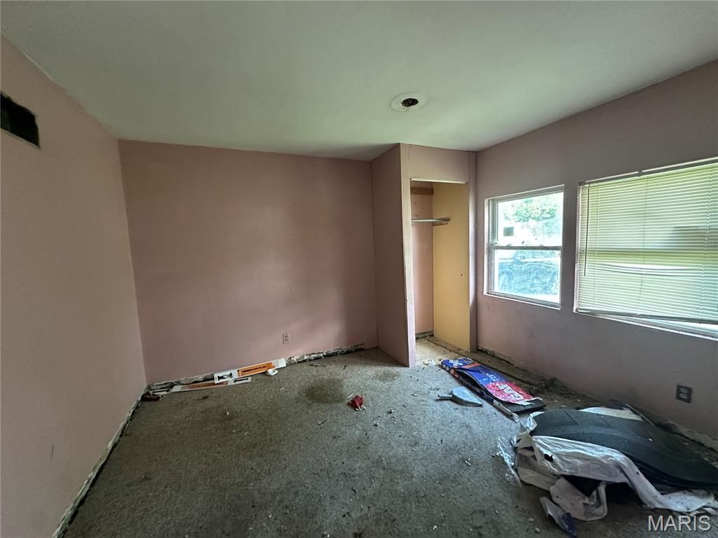 Photo of 9833 Dennis Drive, Riverview, MO 63136 (MLS # 25079199)