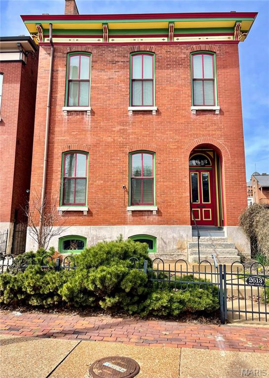 Photo of 2613 S 11th Street, St Louis, MO 63118 (MLS # 26018191)