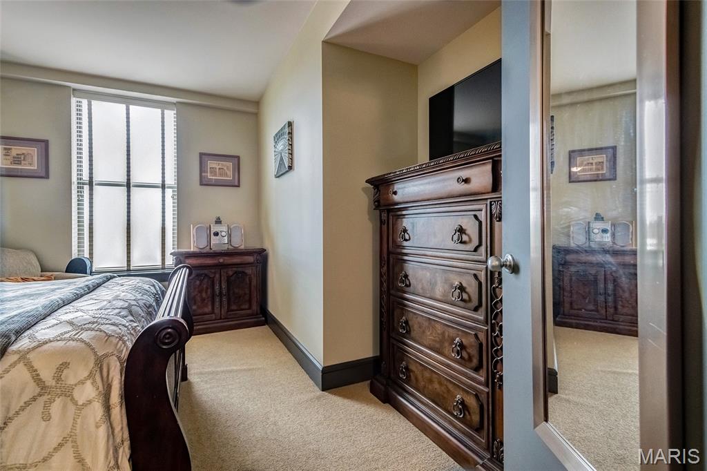 South Side Tower Condo - Residential