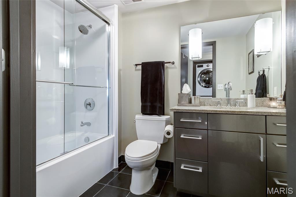 South Side Tower Condo - Residential