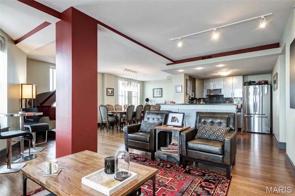 South Side Tower Condo - Residential