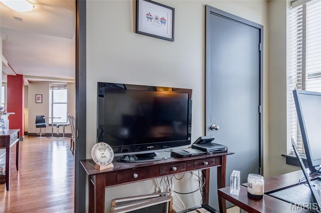 South Side Tower Condo - Residential