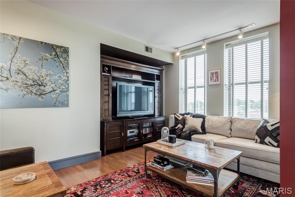 South Side Tower Condo - Residential