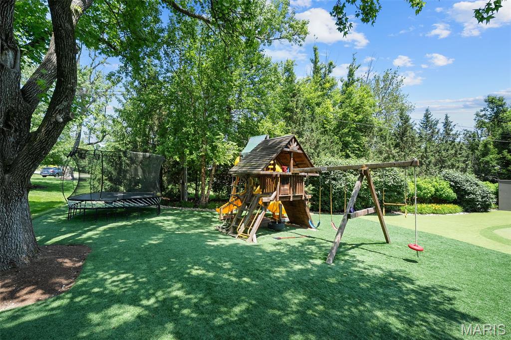 Ballas Courts - Residential