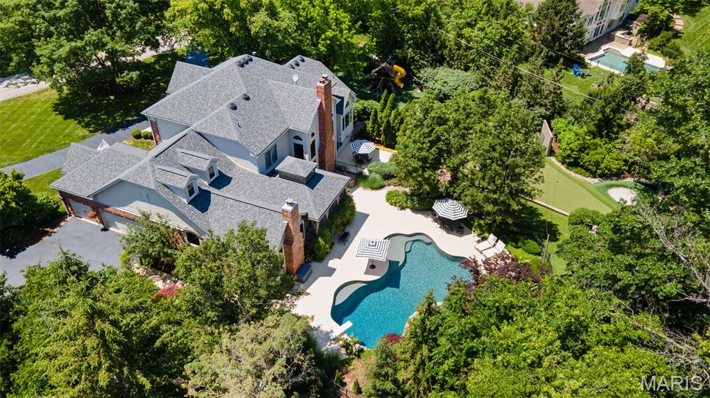 Ballas Courts - Residential