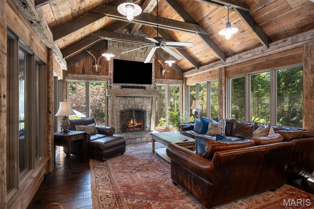 Ballas Courts - Residential