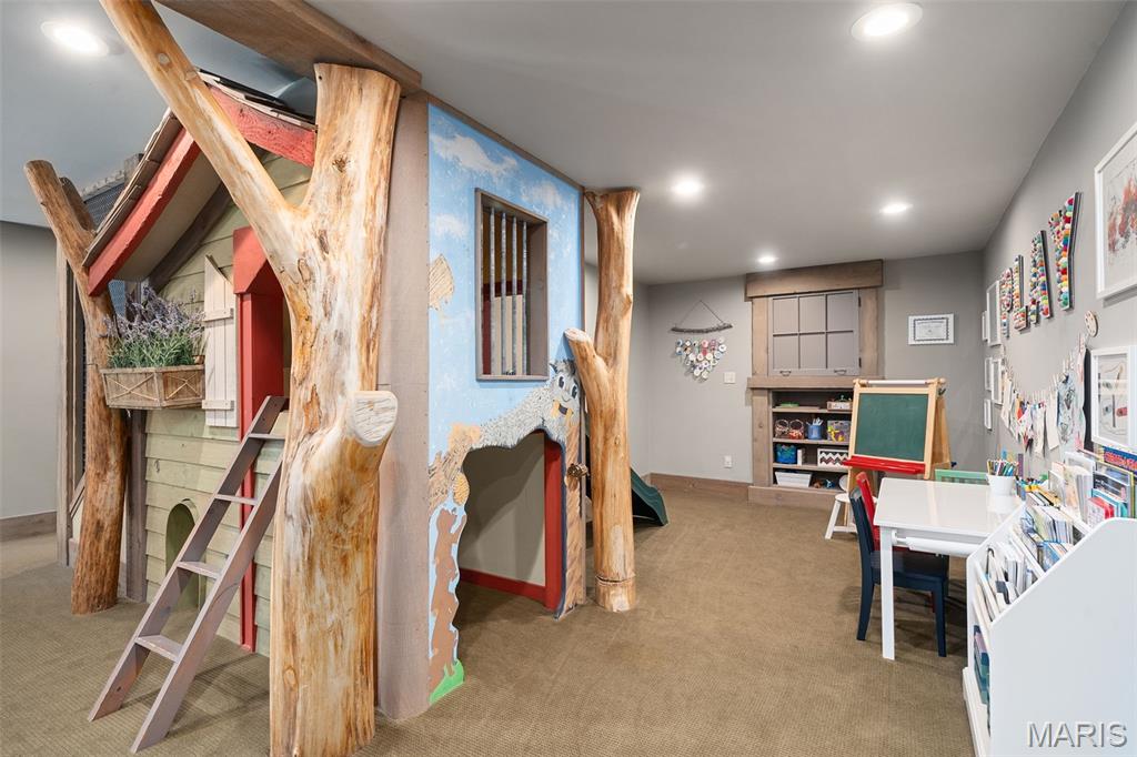 Ballas Courts - Residential