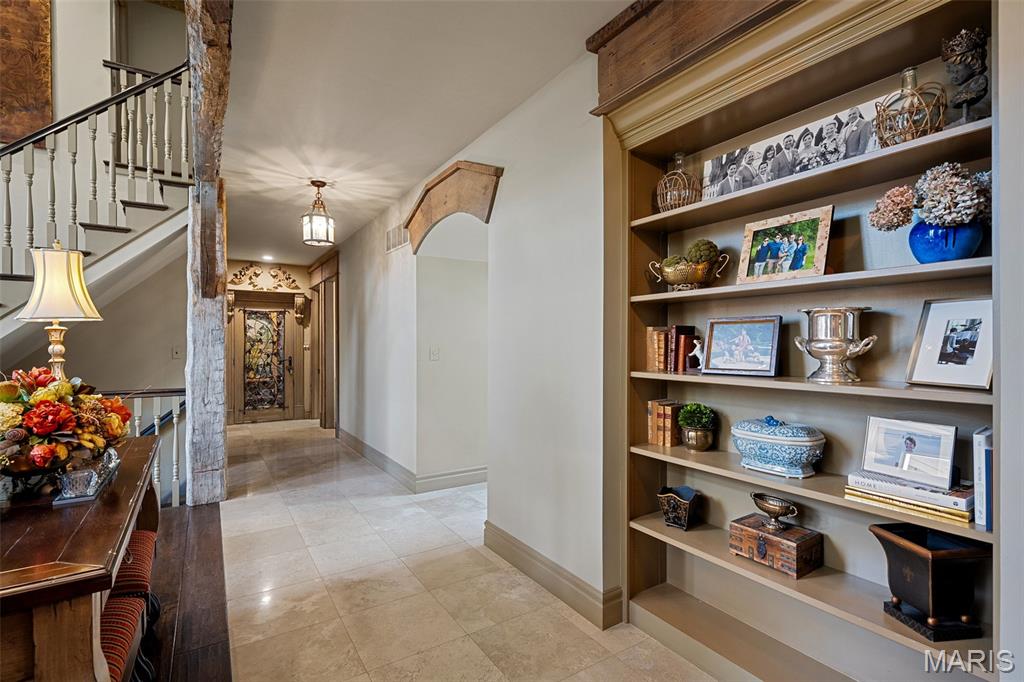 Ballas Courts - Residential