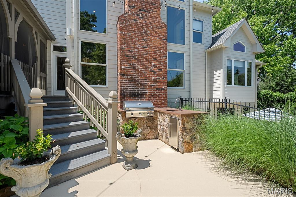 Ballas Courts - Residential