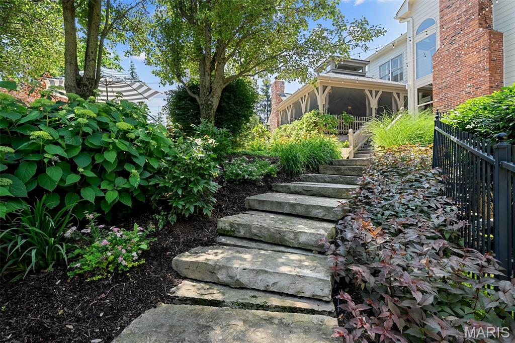 Ballas Courts - Residential