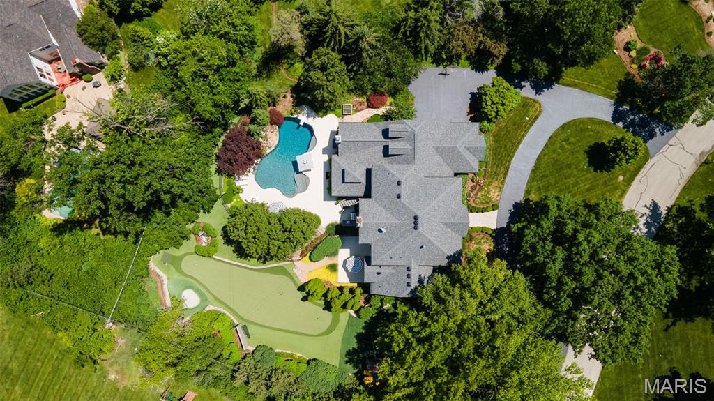 Ballas Courts - Residential