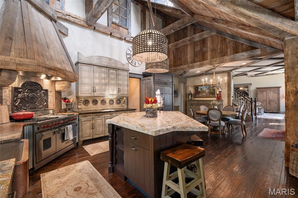 Ballas Courts - Residential