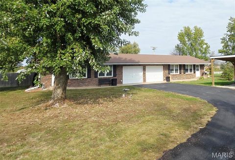 1204 N Elm Street Monroe City MO 63456