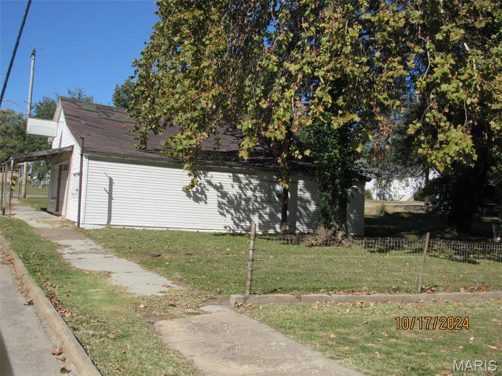 Louisiana, Missouri 63353, United States, 1 Bedroom Bedrooms, ,1 BathroomBathrooms,Residential,Active,37294