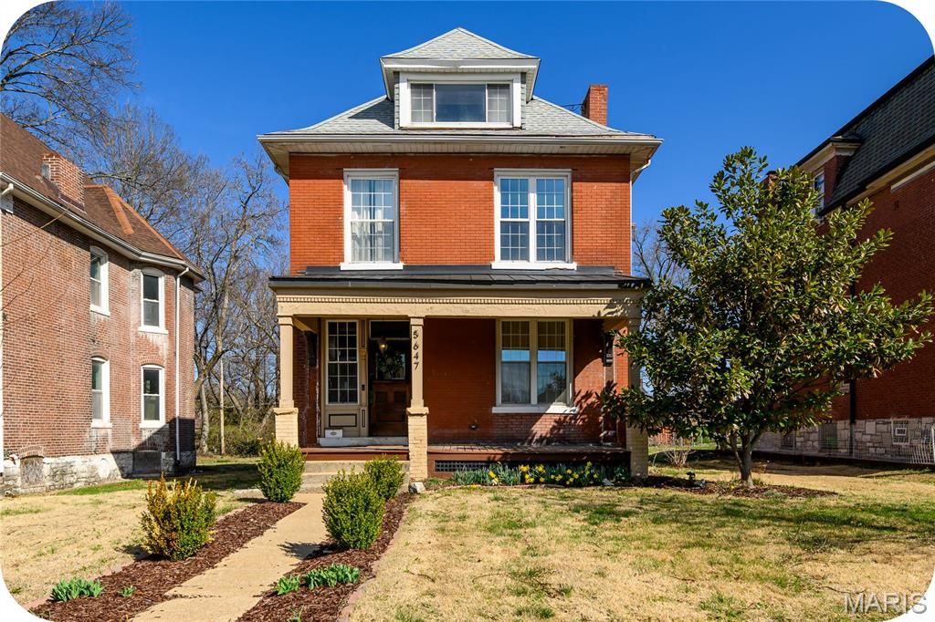 Photo of 5647 Chamberlain Avenue, St Louis, MO 63112 (MLS # 26010114)