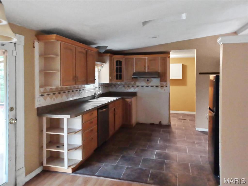 9123 Woodland Trail Drive