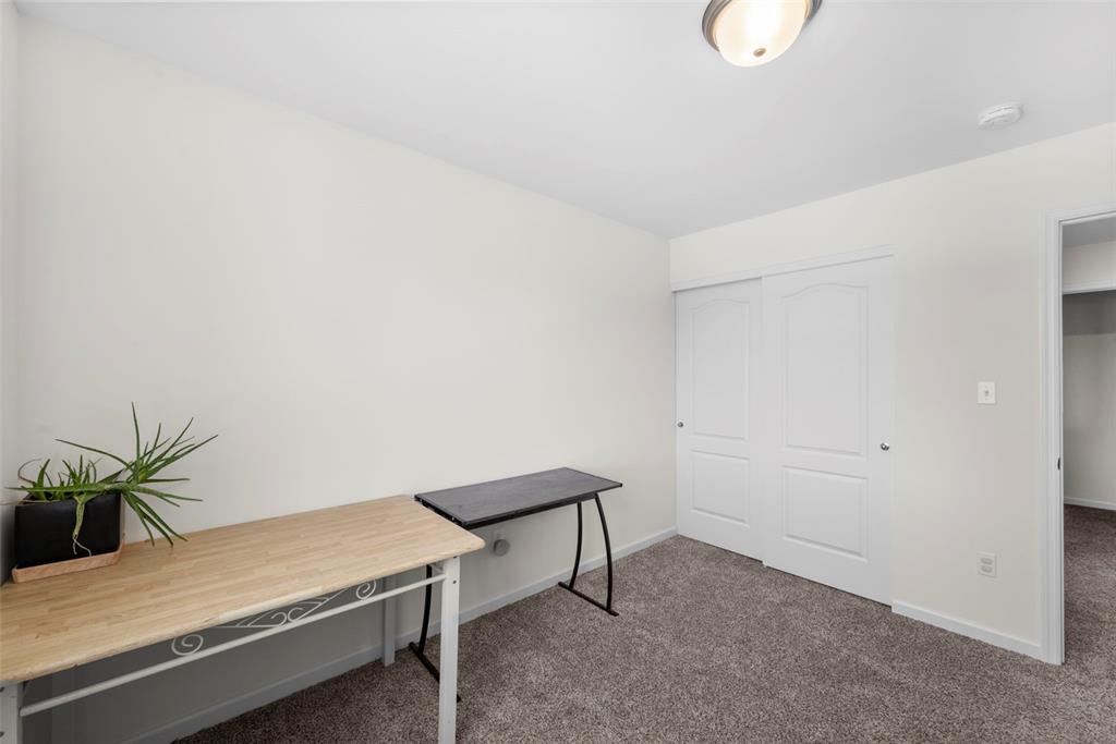 Moscow Mills, Missouri 63362, United States, 3 Bedrooms Bedrooms, ,3 BathroomsBathrooms,Residential,Active,130839