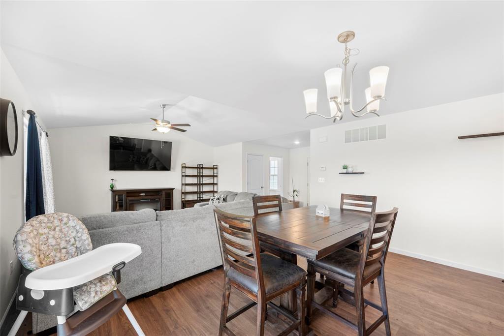 Moscow Mills, Missouri 63362, United States, 3 Bedrooms Bedrooms, ,3 BathroomsBathrooms,Residential,Active,130839