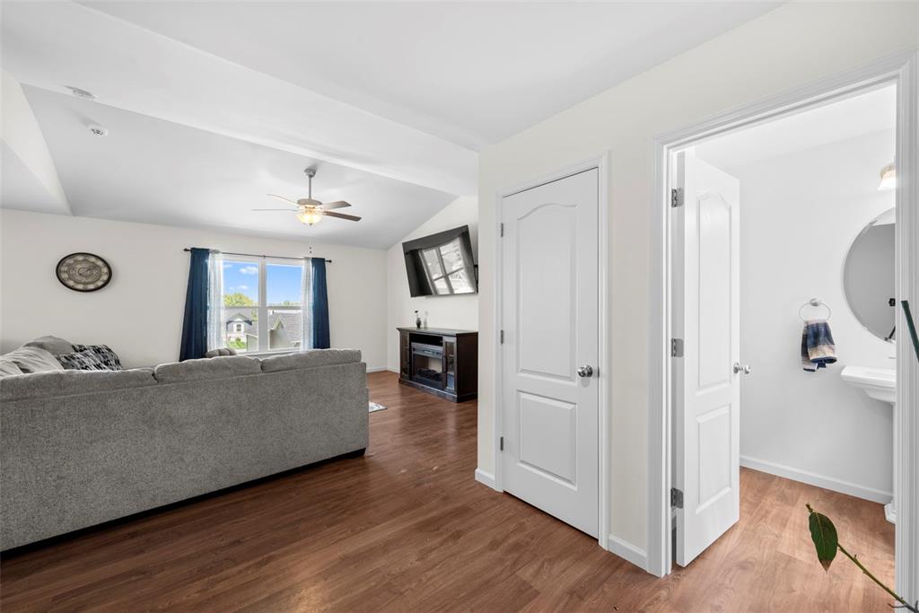 Moscow Mills, Missouri 63362, United States, 3 Bedrooms Bedrooms, ,3 BathroomsBathrooms,Residential,Active,130839