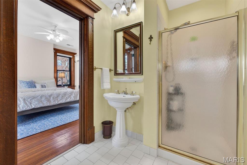 Compton Hill Add - Commercial Sale