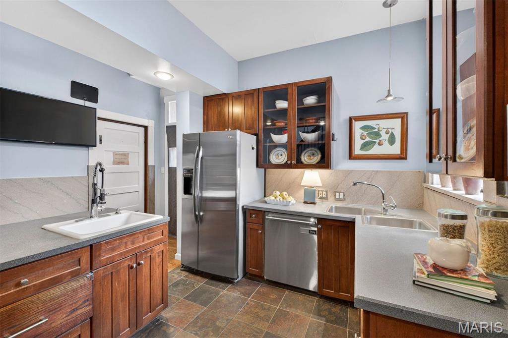 Compton Hill Add - Commercial Sale