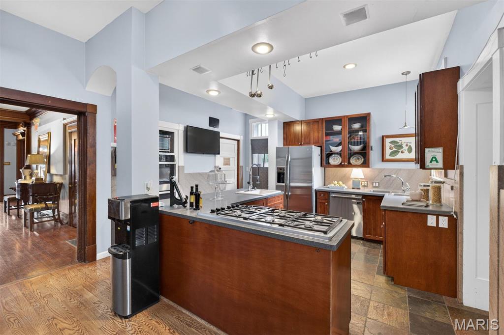 Compton Hill Add - Commercial Sale