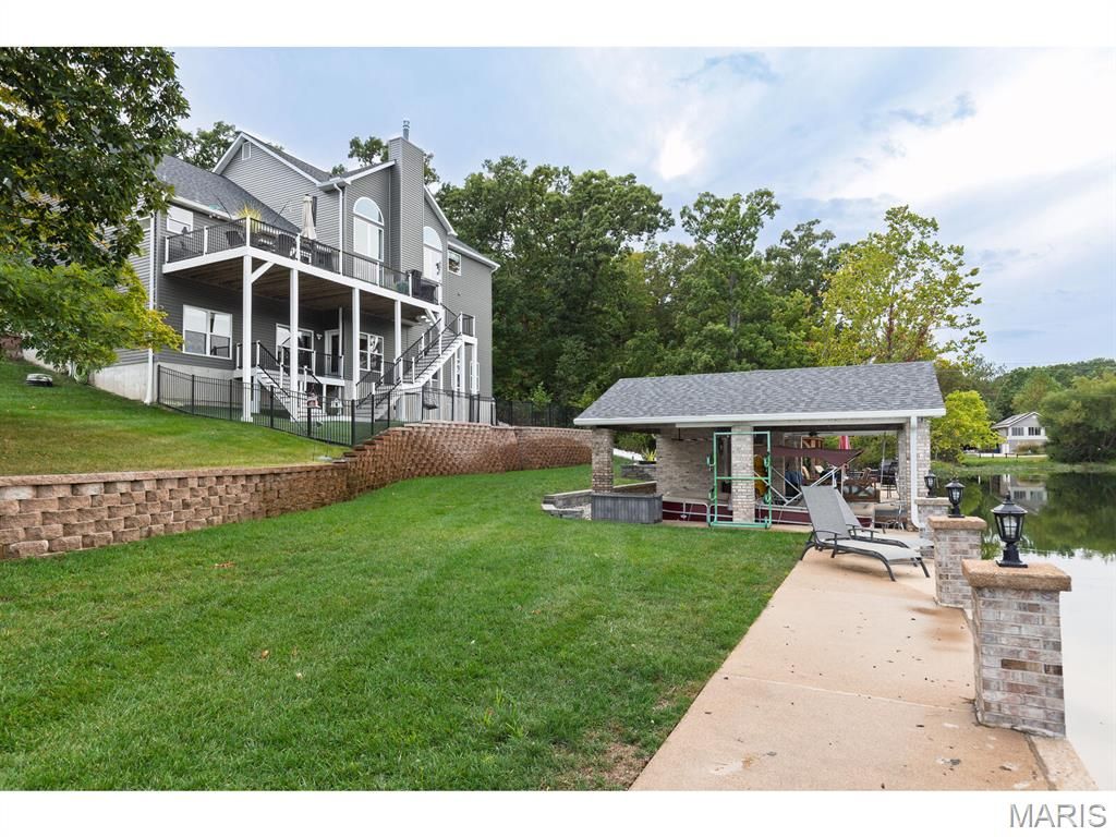 Photo of 10104 Lake Ridge Court, Hillsboro, MO 63050 (MLS # 25070851)