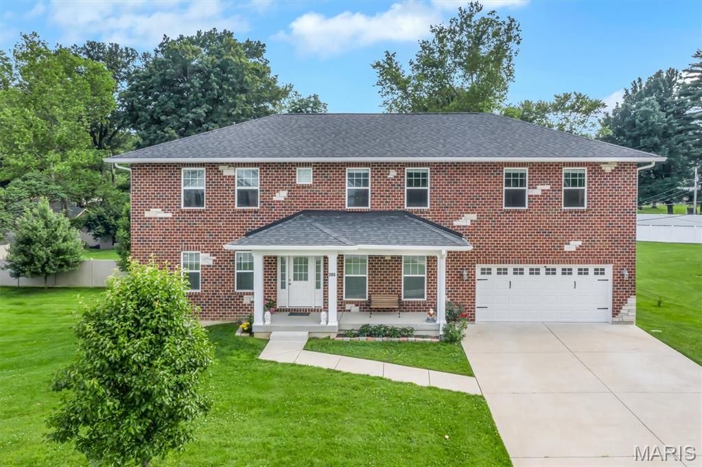 306 Essen Lane