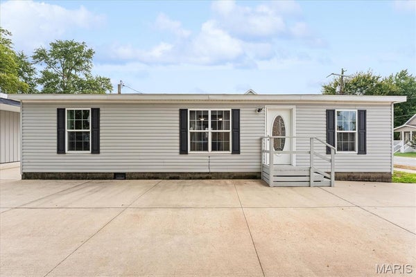 6 E BIRCH ST, NEW BADEN, IL 62265 - Image 04445f5fe6004e7fccbeff1b6327accd/4288647950