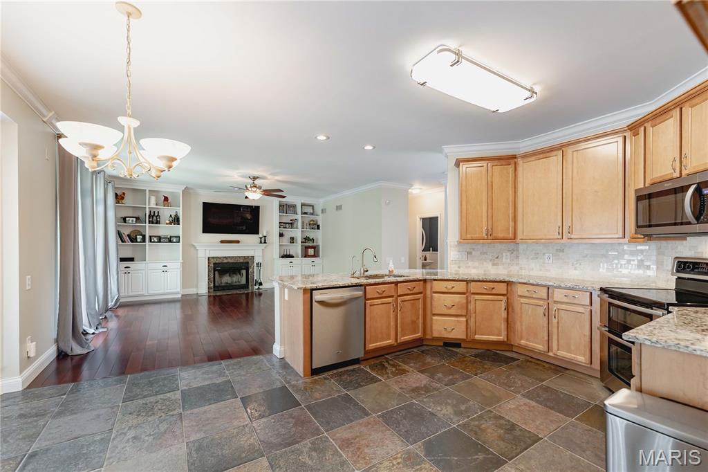 565 Vista Hills Court