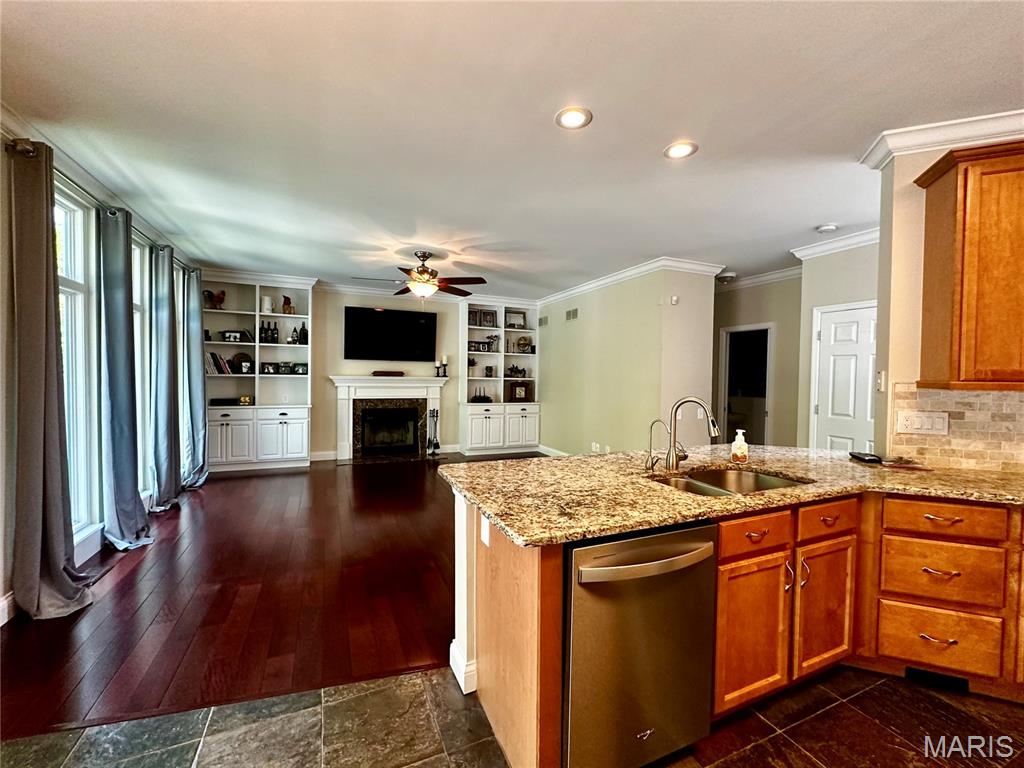 565 Vista Hills Court