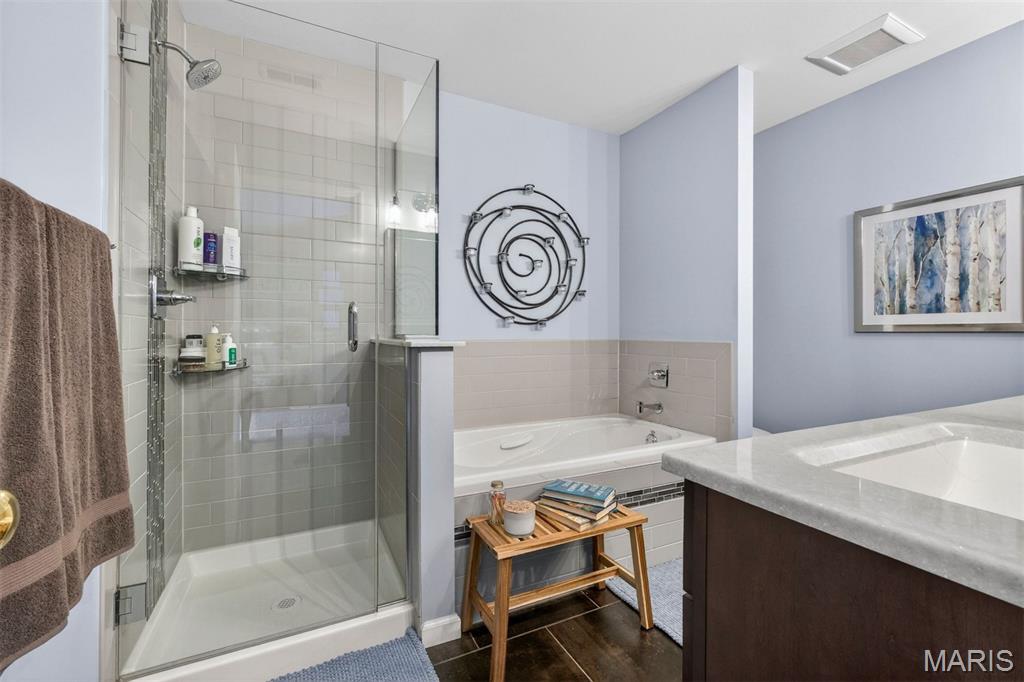 Autumn Lakes Eight Condo - Residential