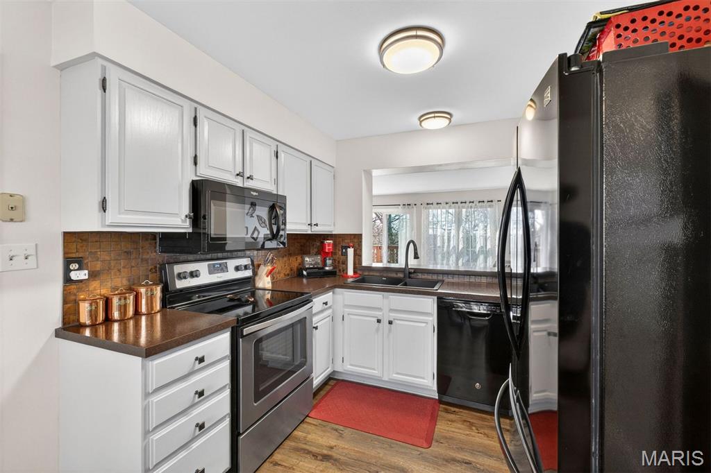 Autumn Lakes Eight Condo - Residential