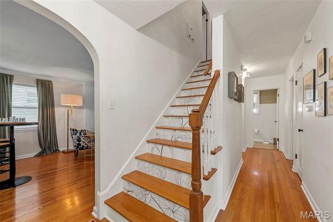 Tiny photo for 1001 Barberry Lane, Kirkwood, MO 63122 (MLS # 25068705)