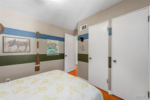 Tiny photo for 1001 Barberry Lane, Kirkwood, MO 63122 (MLS # 25068705)