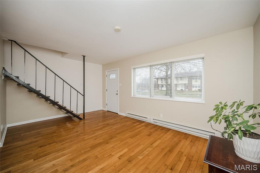 Hazelcrest Condo - Residential