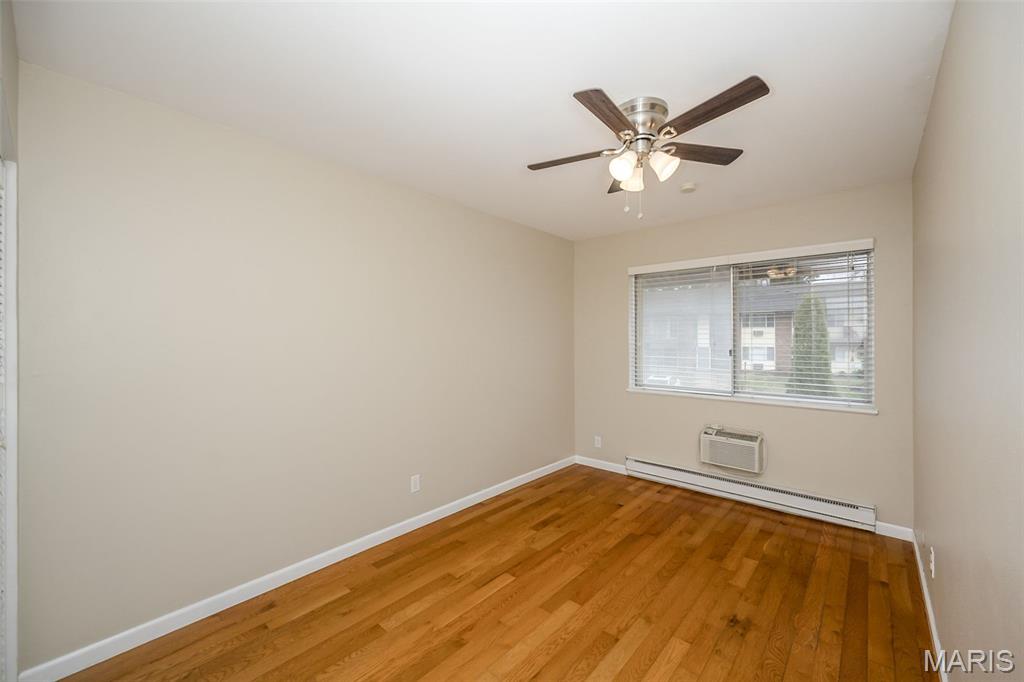 Hazelcrest Condo - Residential