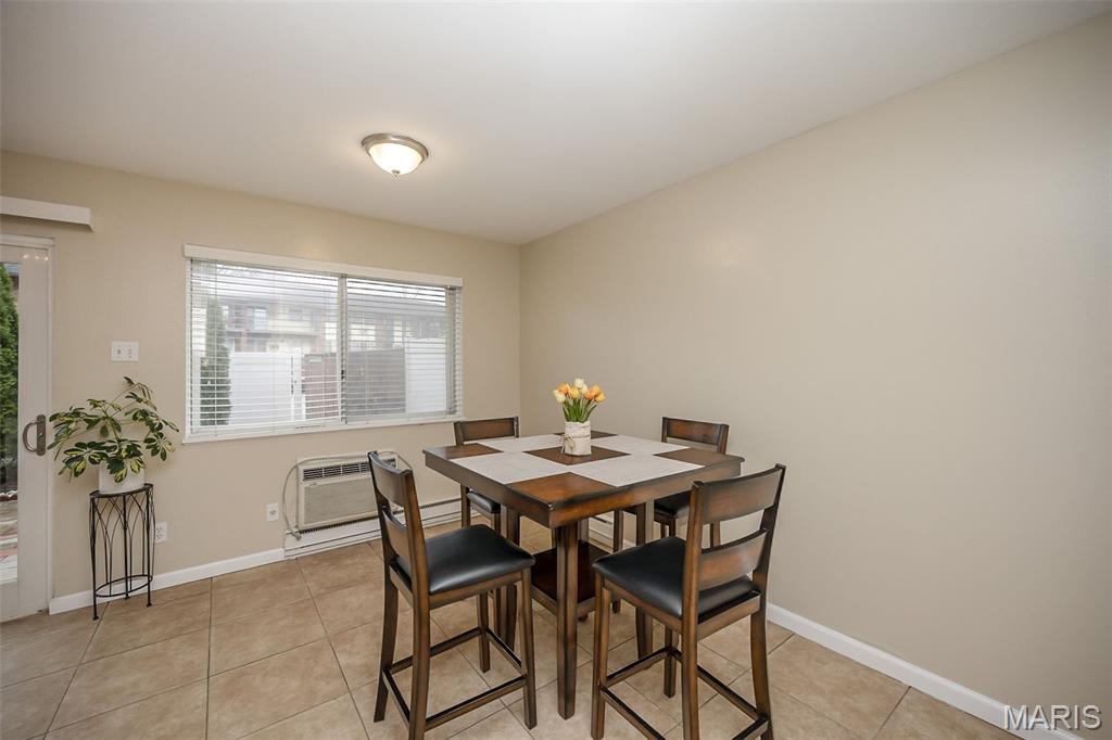 Hazelcrest Condo - Residential