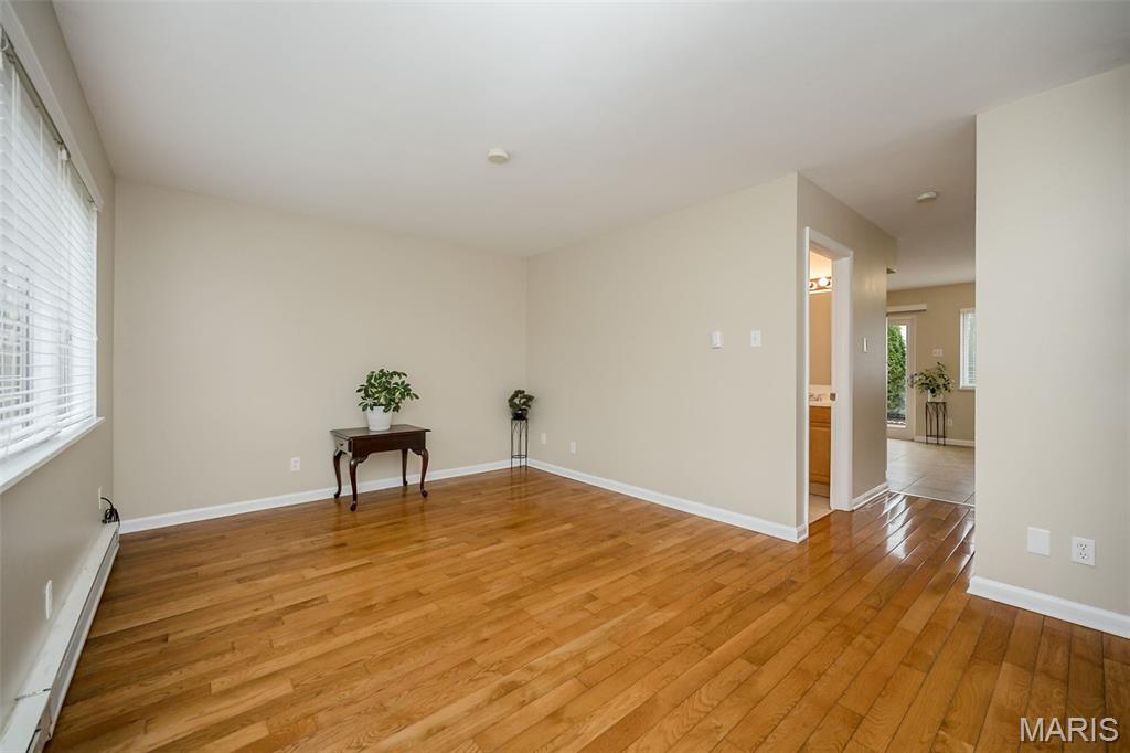 Hazelcrest Condo - Residential