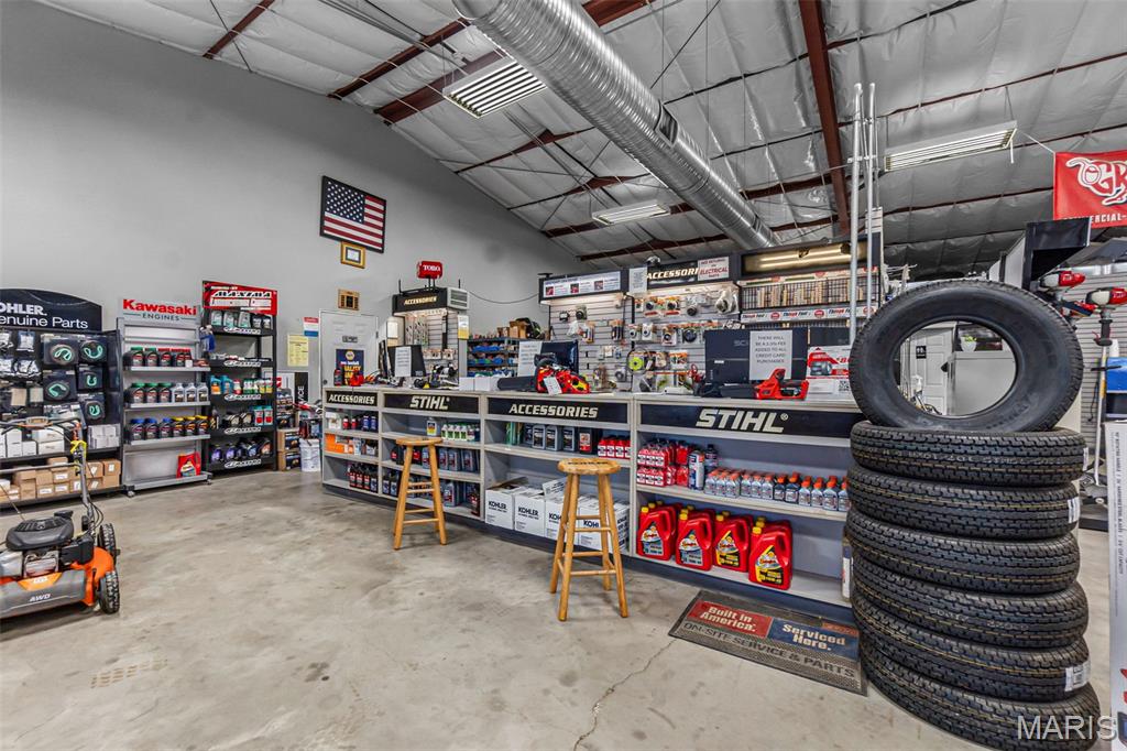 Unknown - Commercial Sale