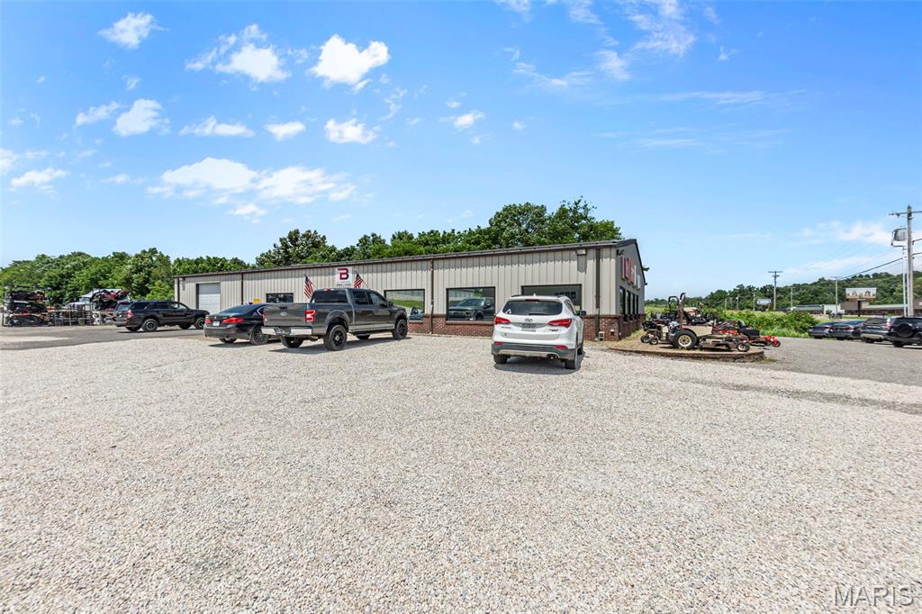 Unknown - Commercial Sale