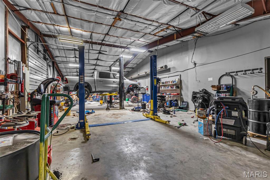 Unknown - Commercial Sale