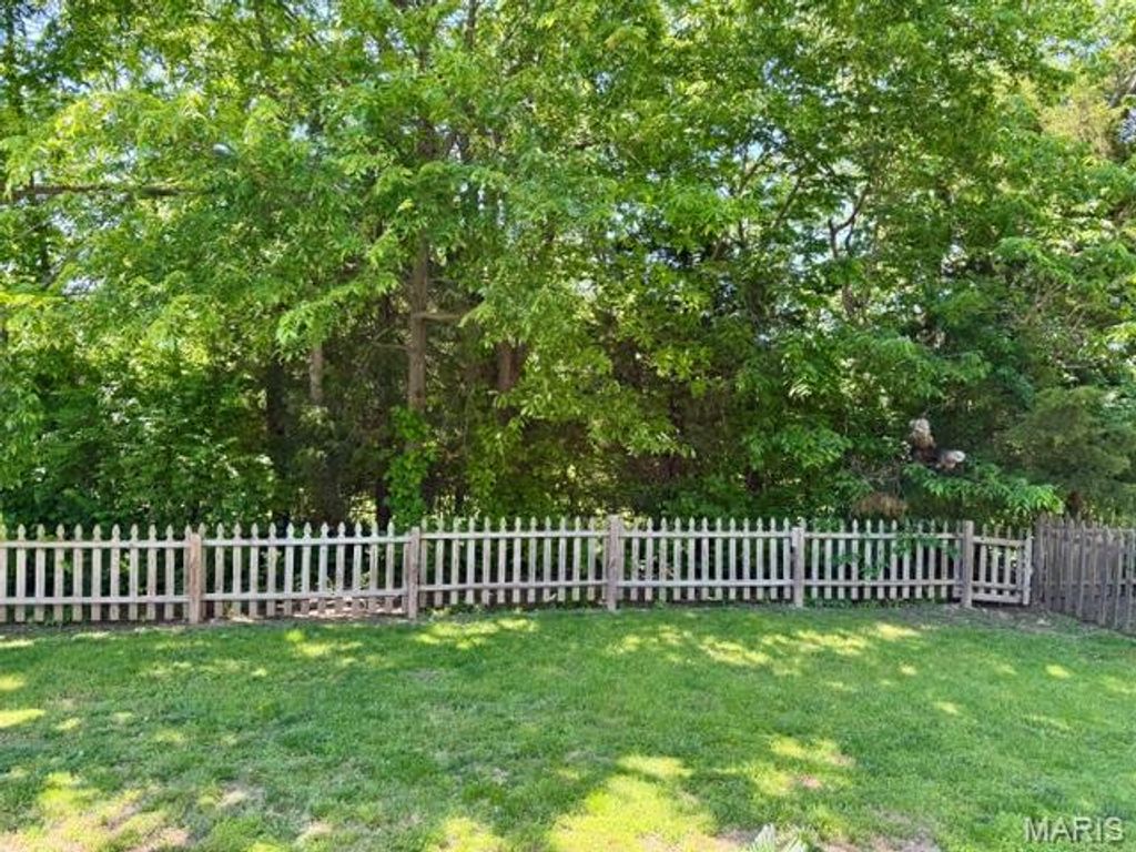 Photo of 29362 Walnut Lake Lane, Wright City, MO 63390 (MLS # 26031982)