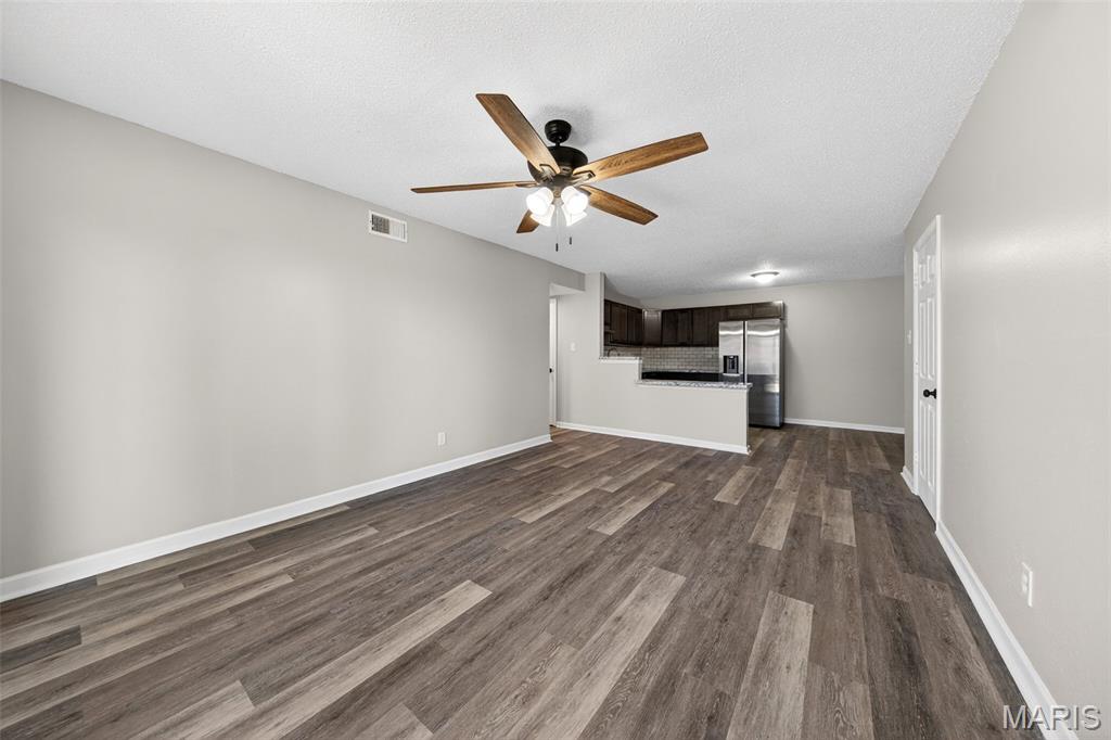 Oakville Commons Condo - Residential